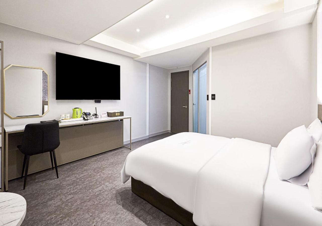 Regency Hotel Seongnam Exterior photo
