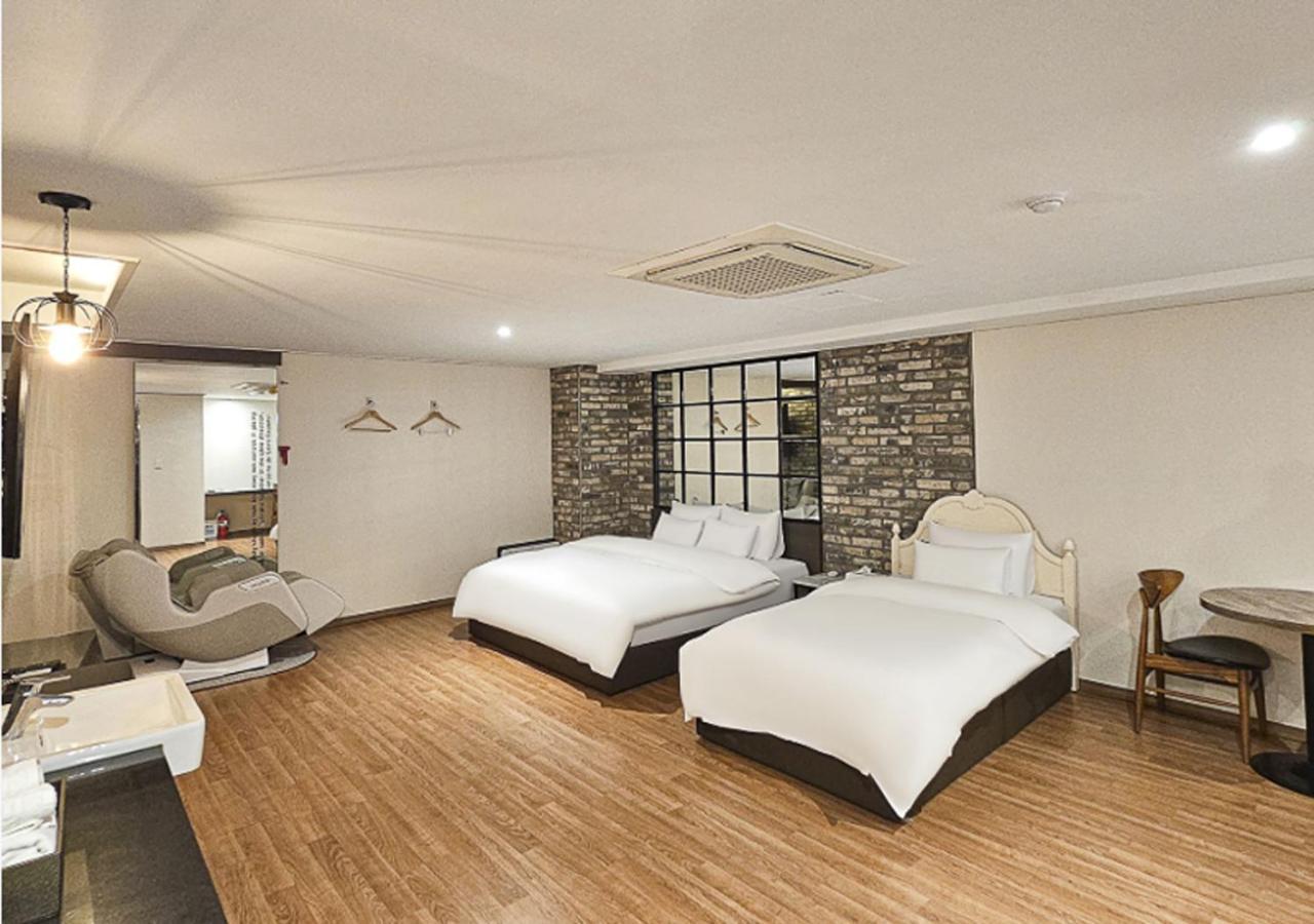 Regency Hotel Seongnam Exterior photo