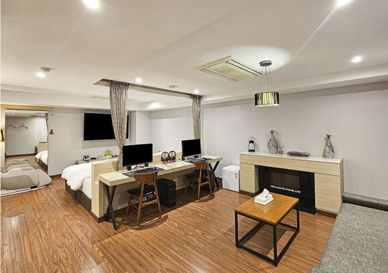 Regency Hotel Seongnam Exterior photo