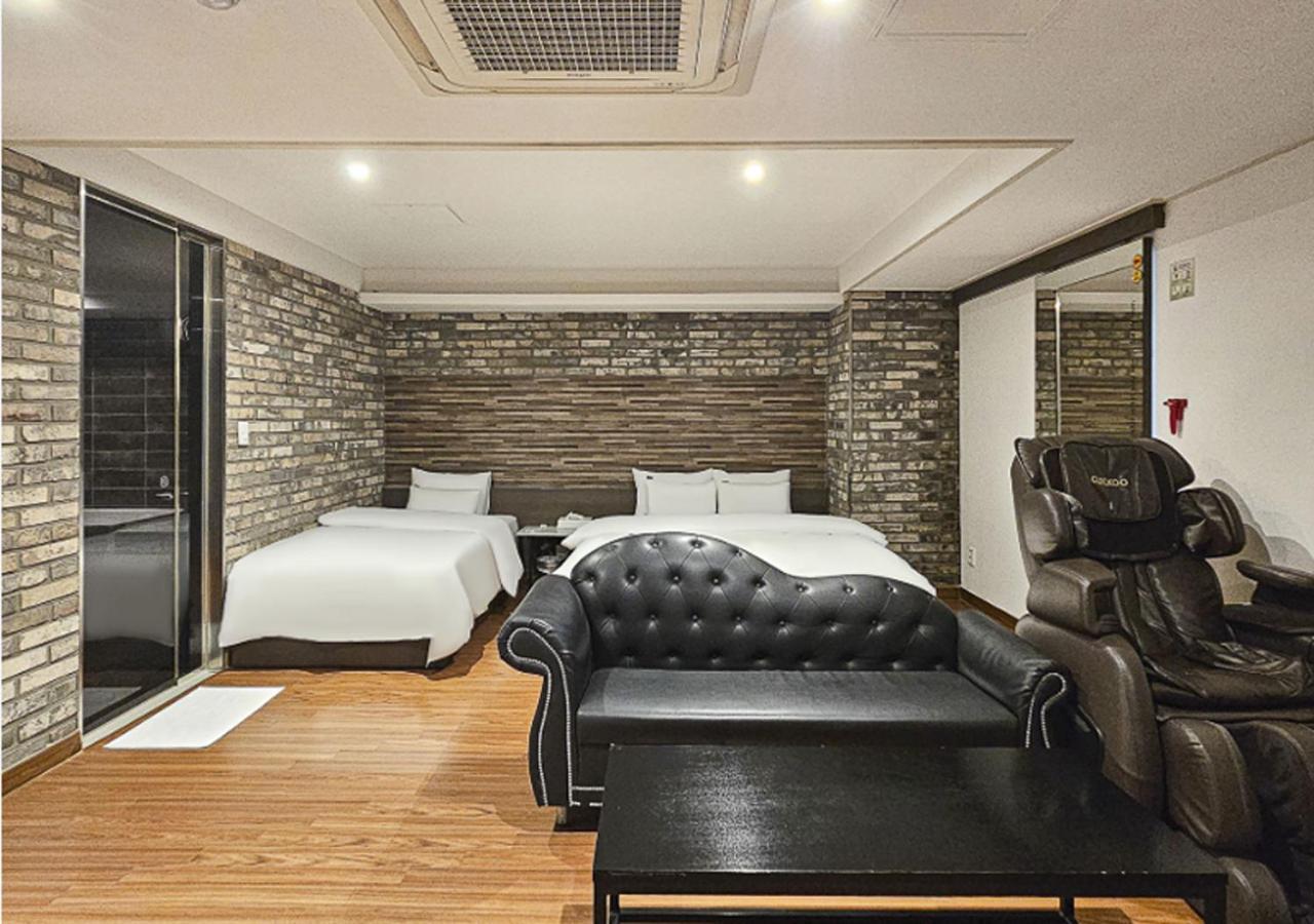 Regency Hotel Seongnam Exterior photo