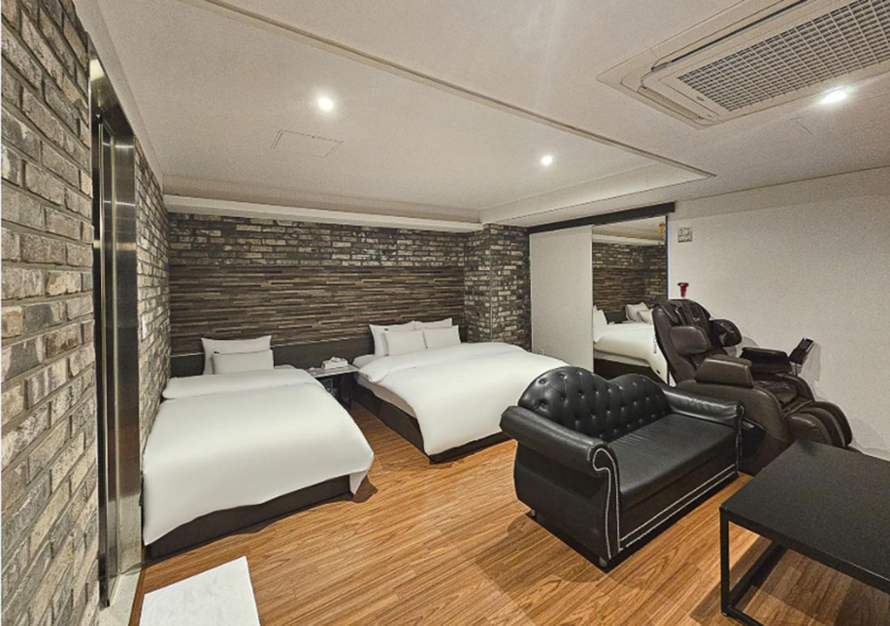 Regency Hotel Seongnam Exterior photo