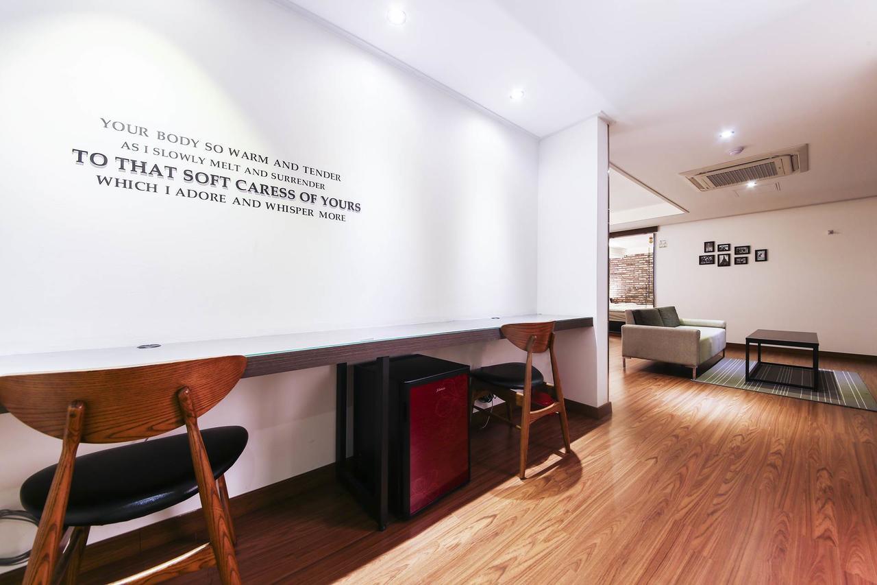Regency Hotel Seongnam Exterior photo